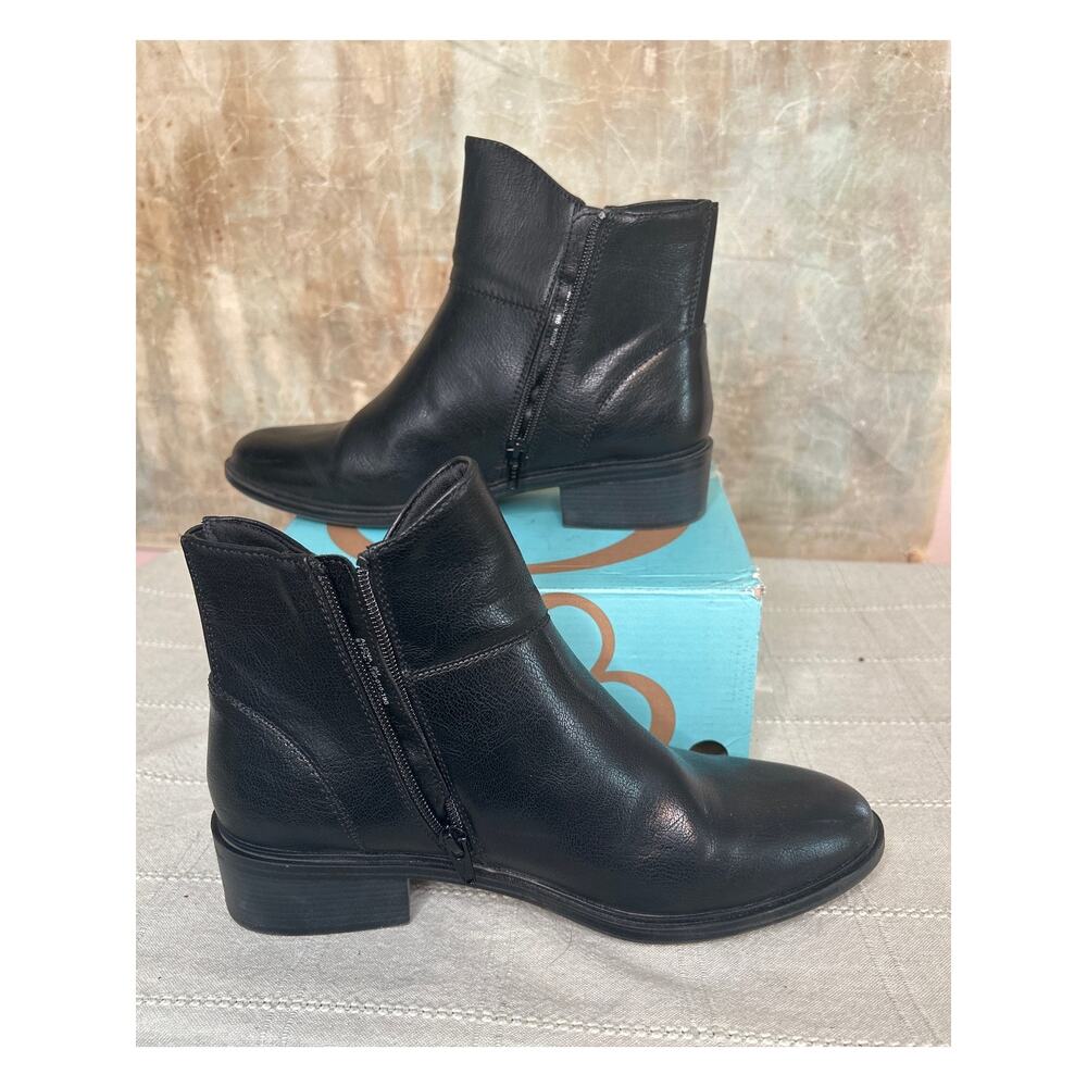 BareTraps Alona Women's Black Block Heel Ankle Bootie Microfiber Footbed Size 9M